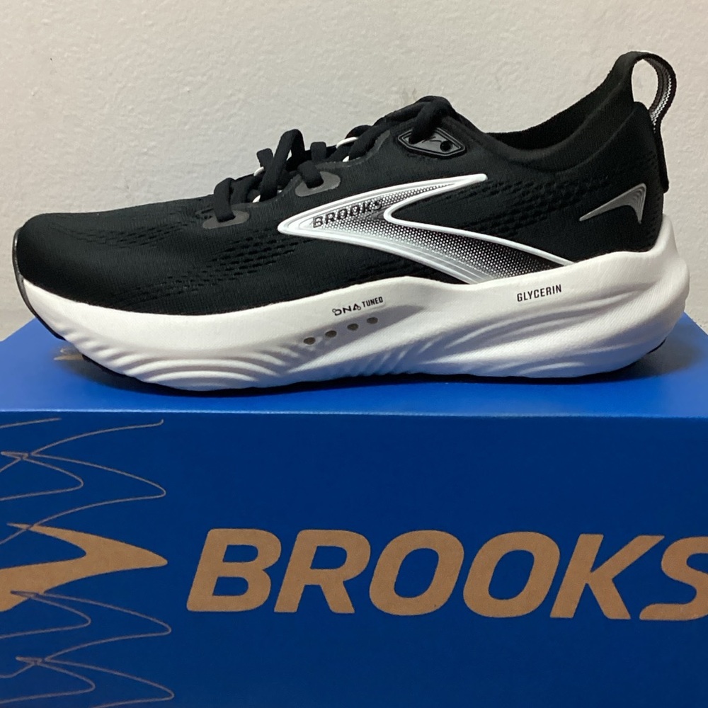 Women’s Brooks Glycerin 22